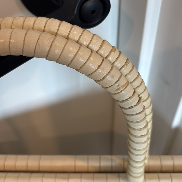 Kenneth Cole Cream Leather Woven hand bag - Picture 2 of 8